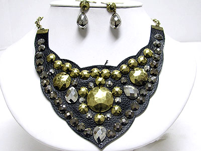 Facet metal stud chiffon ribbon backing bib style necklace