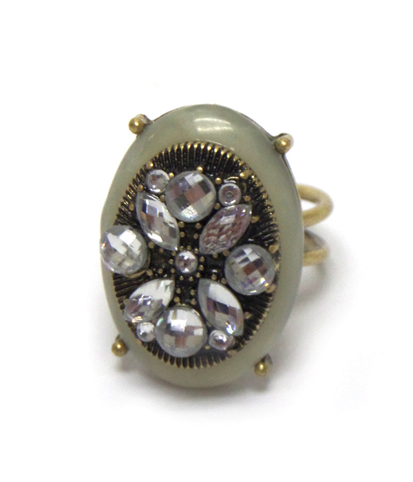 Multi stone double metal adjustable ring