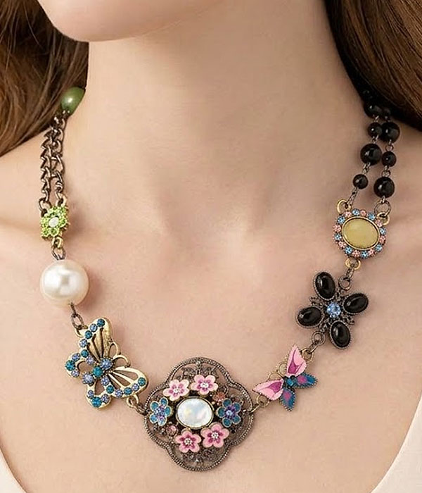 Garden theme charm link necklace - butterfly