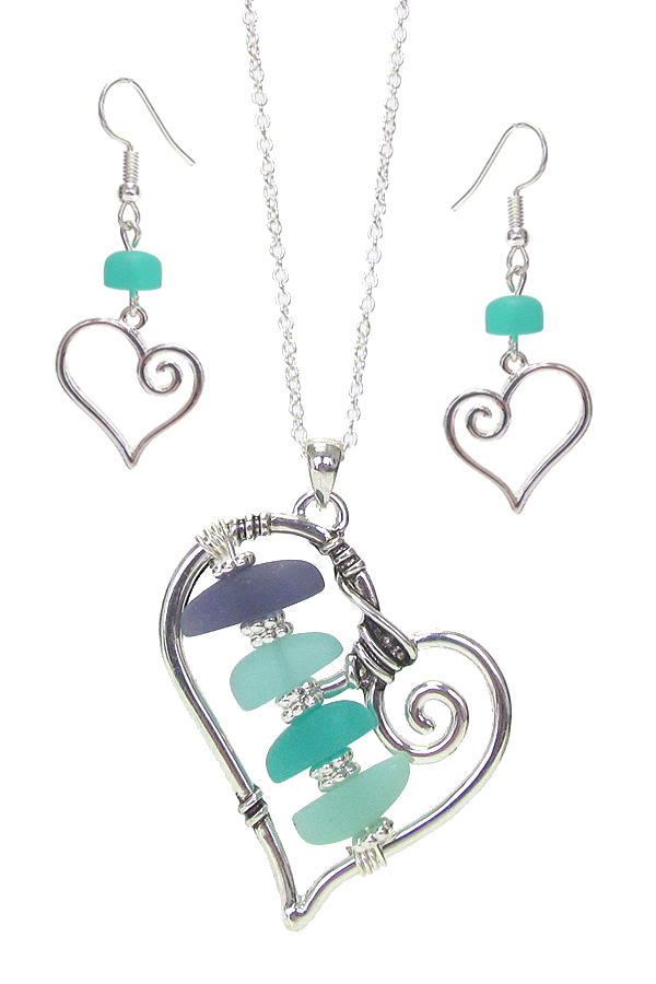 SEA GLASS CENTER HEART PENDANT NECKLACE SET