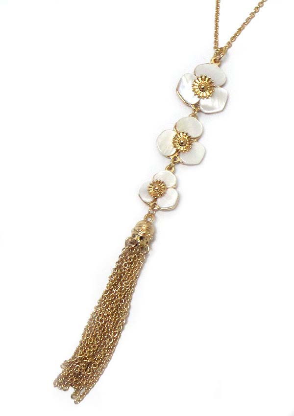 Long shell flower with tassel drop necklace