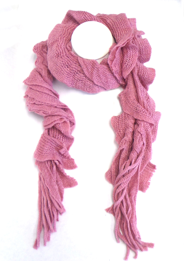 Ruffle winter scarf