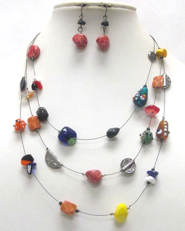 Mixed beads and chip stone triple wire necklace set